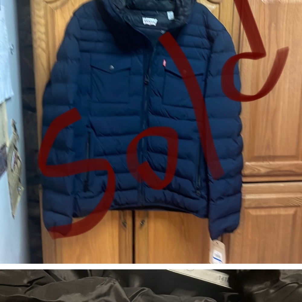 New dark blue men’s Levis jacket XL